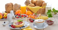 BRUNCH-KAHVALTIDAKİ EN ÖNEMLİ YİYECEKLER 