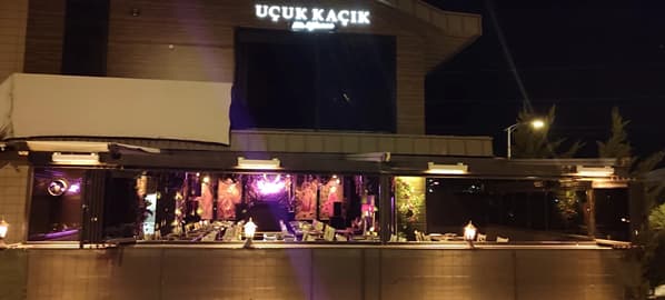 Uçuk Kaçık Meyhane 